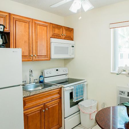 Shore Haven Resort Inn Lauderdale-by-the-Sea Exteriér fotografie